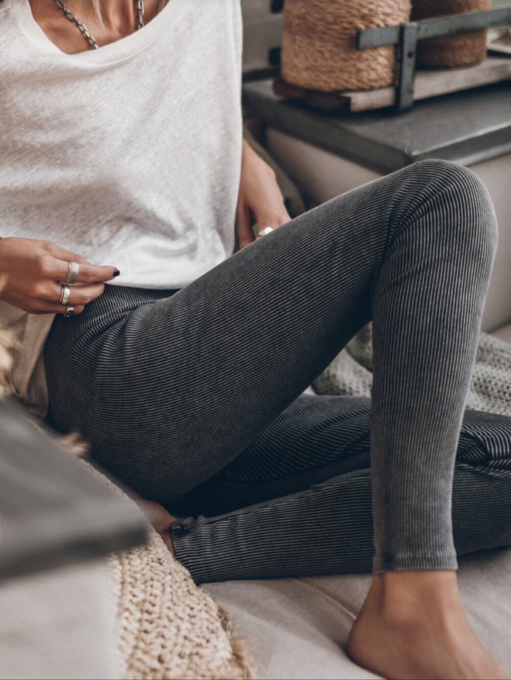 Mikuta Portugal The Dark Charcoal Grey Ribbed Organic Cotton Leggings